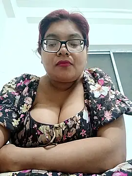 Elie couple143 online show from 01/15/26, 06:00