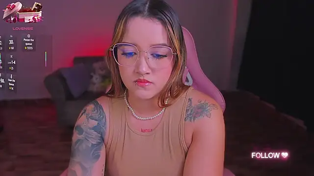 lunaarose online show from 09/20/25, 04:35