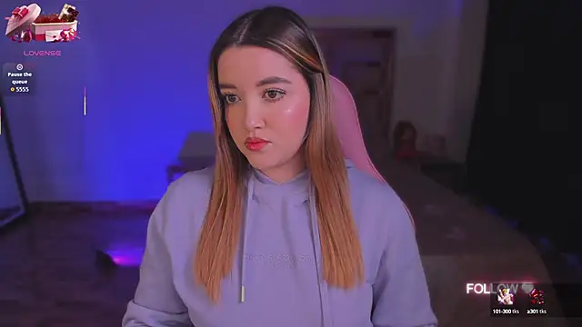 lunaarose online show from 10/04/25, 04:43