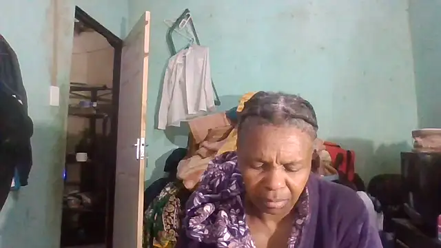 Nicky52 online show from 10/15/25, 03:39