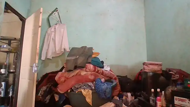 Nicky52 online show from 10/21/25, 04:57