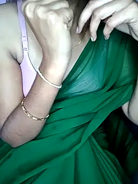 Nidhi lovely online show from 09/13/25, 04:18