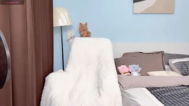 ViViennepp online show from 11/11/25, 05:13