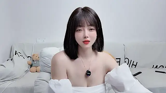 uikyy1 online show from 10/25/25, 07:27