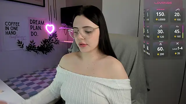 LiaWoow online show from 01/10/26, 02:41