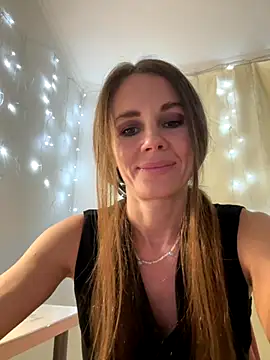 LucieMack online show from 09/30/25, 07:08