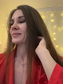 LucieMack online show from 02/19/26, 05:53