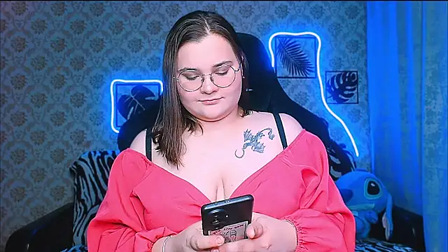 Snapshot of InLoveWithLife26 chatting on 10/17/25, 07:05 InLoveWithLife26 online show from 10/17/25, 07:05