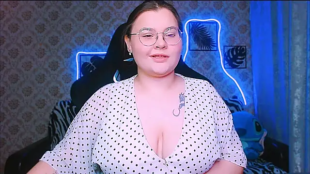 Snapshot of InLoveWithLife26 chatting on 11/08/25, 08:07 InLoveWithLife26 online show from 11/08/25, 08:07