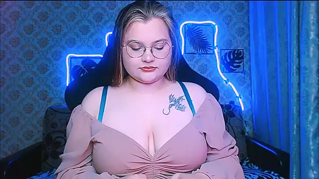 InLoveWithLife26 online show from 03/30/26, 07:48