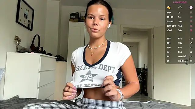 MaydaCornwall online show from 09/27/25, 07:24