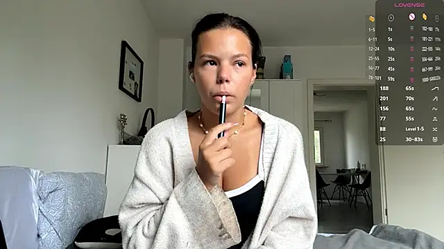 MaydaCornwall online show from 09/30/25, 07:02