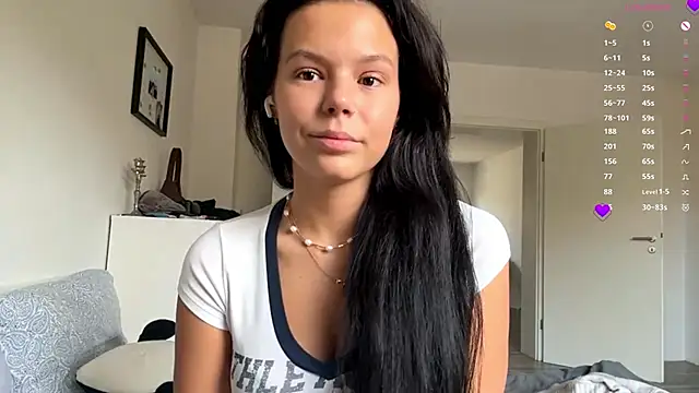 MaydaCornwall online show from 11/08/25, 09:09