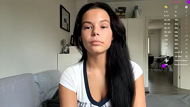 MaydaCornwall online show from 11/19/25, 08:03