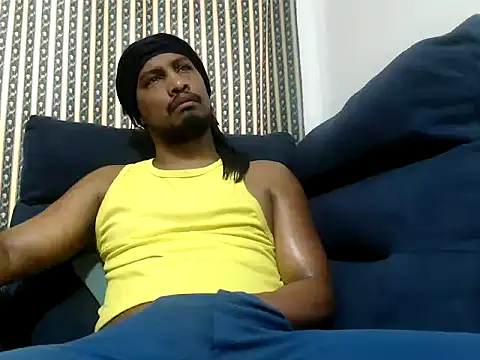 Snapshot of ElCaballeroNegro24 chatting on 09/11/25, 10:10 ElCaballeroNegro24 online show from 09/11/25, 10:10