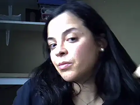 ITALIANASISIXX online show from 12/22/25, 02:25