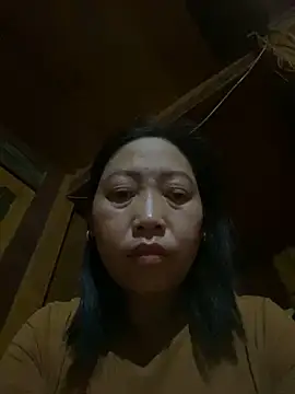 Snapshot of Lai005 chatting on 10/04/25, 09:13 Lai005 online show from 10/04/25, 09:13