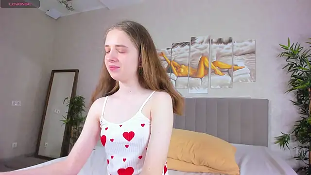 Camilla Kelly online show from 04/16/26, 01:17