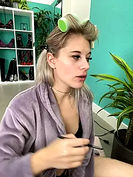 TheRealJessyLey online show from 10/03/25, 09:17