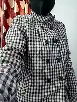 Ruhi 07 online show from 11/28/25, 04:26