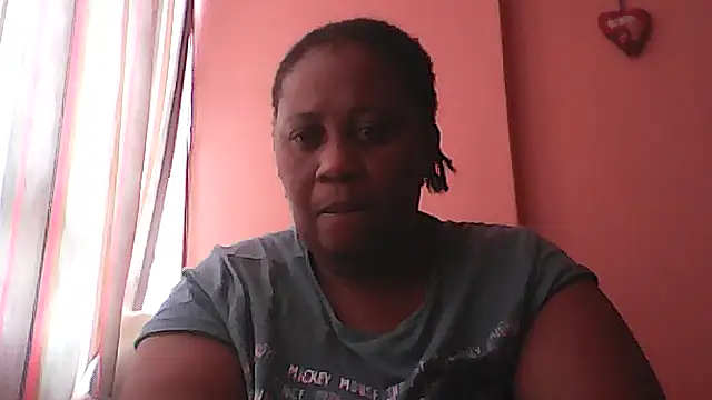 Snapshot of HUGEASSXXXXX chatting on 10/07/25, 05:48 HUGEASSXXXXX online show from 10/07/25, 05:48