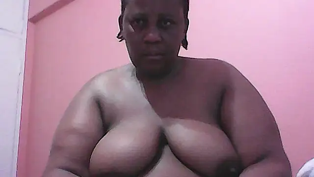 Snapshot of HUGEASSXXXXX chatting on 10/09/25, 03:59 HUGEASSXXXXX online show from 10/09/25, 03:59