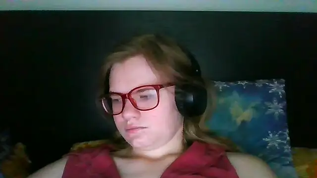 Moonolighta online show from 10/09/25, 07:28