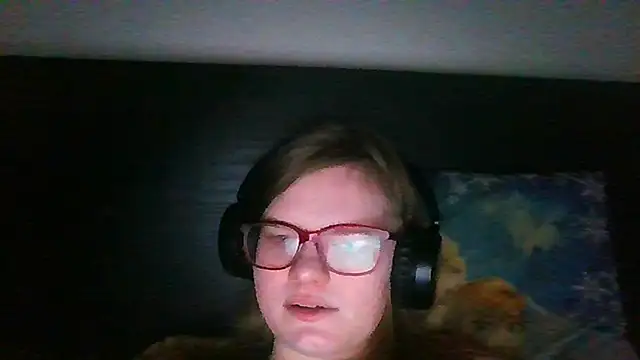 Moonolighta online show from 12/15/25, 11:03