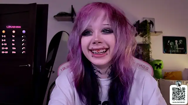 Lollyshy online show from 09/19/25, 11:55