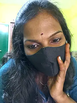 Snapshot of Honey_rosetamil chatting on 10/29/25, 08:10 Honey rosetamil online show from 10/29/25, 08:10