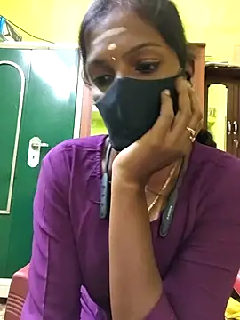 Snapshot of Honey_rosetamil chatting on 11/10/25, 07:40 Honey rosetamil online show from 11/10/25, 07:40