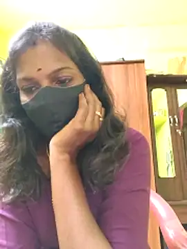 Snapshot of Honey_rosetamil chatting on 11/11/25, 01:27 Honey rosetamil online show from 11/11/25, 01:27