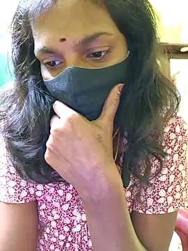 Snapshot of Honey_rosetamil chatting on 11/29/25, 09:18 Honey rosetamil online show from 11/29/25, 09:18