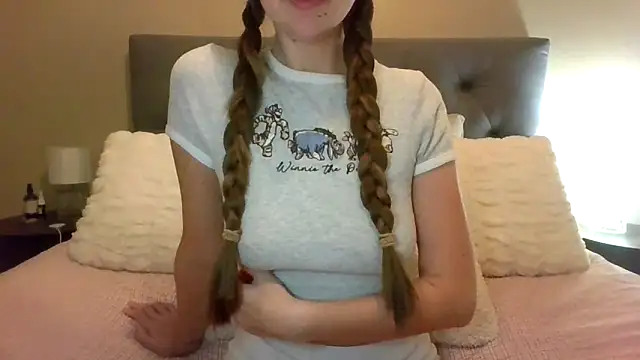 TaylorWest62 online show from 12/22/25, 03:31