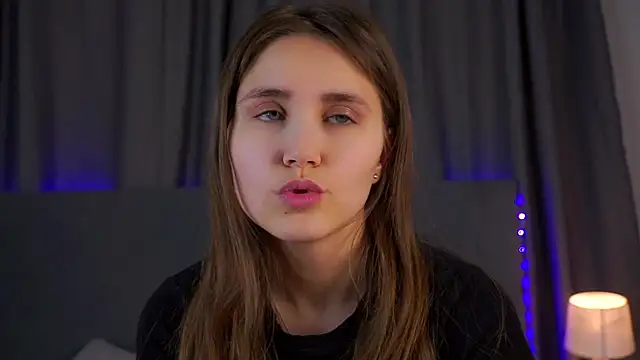 EthalFlowers online show from 12/22/25, 01:02