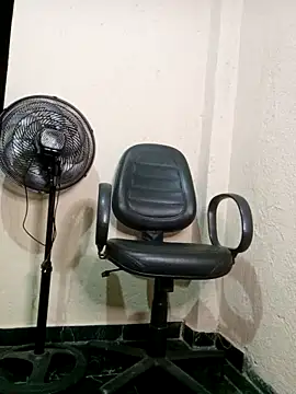 indiazinhabella27 online show from 10/01/25, 04:40