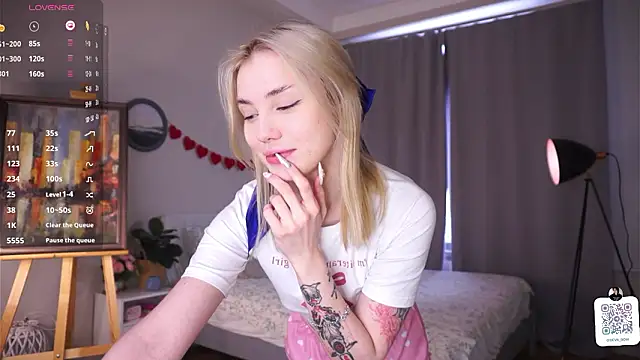 LilianBenskin online show from 02/21/26, 06:25