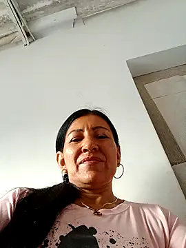 Snapshot of maturexxxnaughty chatting on 10/08/25, 12:14 maturexxxnaughty online show from 10/08/25, 12:14