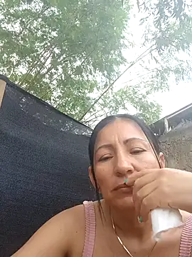 Snapshot of maturexxxnaughty chatting on 10/22/25, 12:27 maturexxxnaughty online show from 10/22/25, 12:27