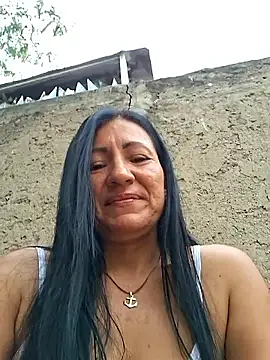 Snapshot of maturexxxnaughty chatting on 11/20/25, 12:05 maturexxxnaughty online show from 11/20/25, 12:05