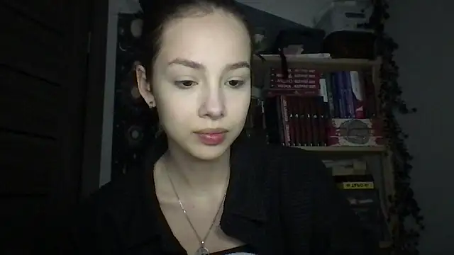 Yuna5343 online show from 04/17/26, 07:06