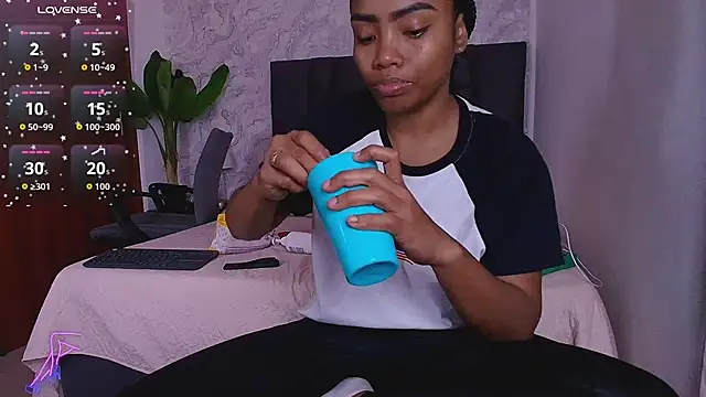 mishell- online show from 10/16/25, 07:04