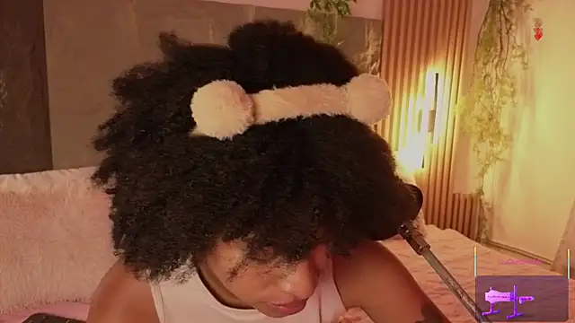 Lolalewis777 online show from 11/17/25, 09:42