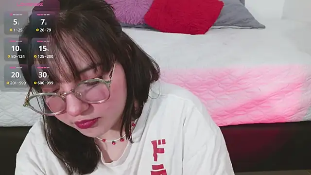 Snapshot of Gaby99_ chatting on 09/22/25, 01:18 Gaby99 online show from 09/22/25, 01:18