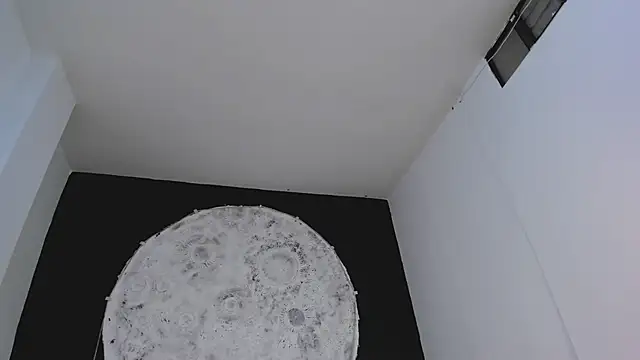 Snapshot of ShaniaDaniels chatting on 09/17/25, 08:43 ShaniaDaniels online show from 09/17/25, 08:43