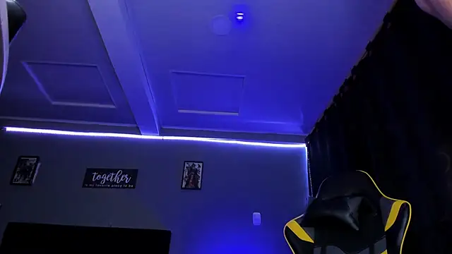 Snapshot of alexgiraldo__ chatting on 09/14/25, 10:31 alexgiraldo online show from 09/14/25, 10:31