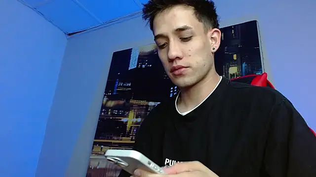 Snapshot of alexgiraldo__ chatting on 03/20/26, 10:14 alexgiraldo online show from 03/20/26, 10:14