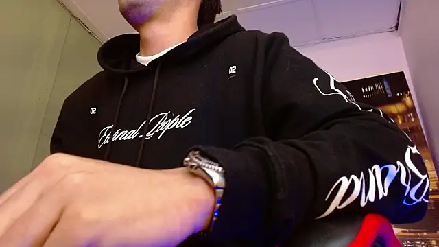 Snapshot of alexgiraldo__ chatting on 04/02/26, 11:41 alexgiraldo online show from 04/02/26, 11:41