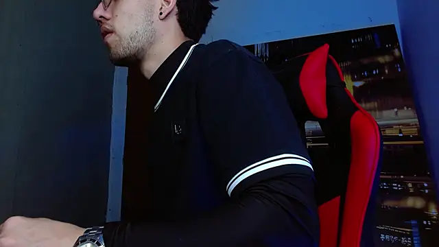 Snapshot of alexgiraldo__ chatting on 04/16/26, 12:50 alexgiraldo online show from 04/16/26, 12:50