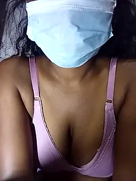 Snapshot of MickMicky chatting on 10/21/25, 12:55 MickMicky online show from 10/21/25, 12:55